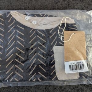 🐢2/$60🐢Kyte Baby Midnight Herringbone Pocket Tee